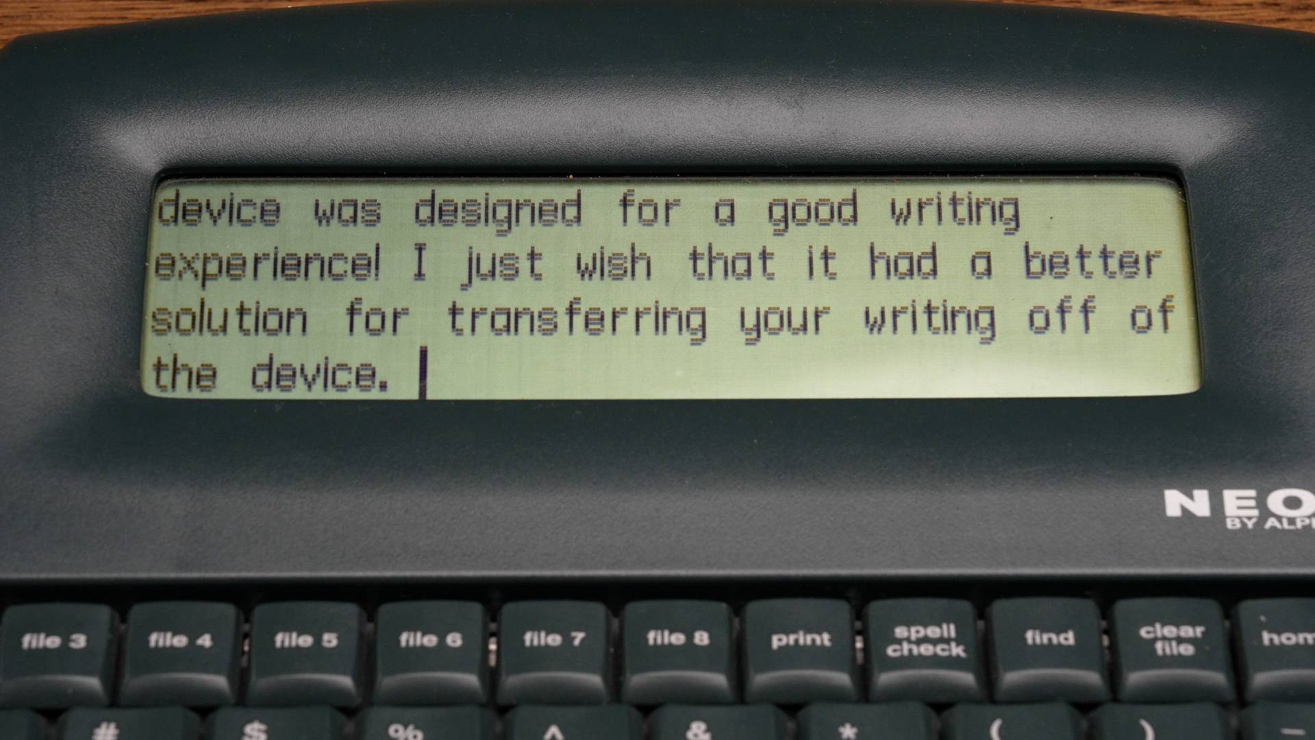 AlphaSmart 4-line LCD screen